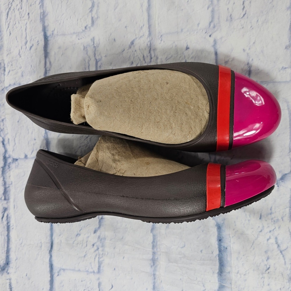 Crocs Cap Toe Flat WOMENS 10 Brown Pink Red Colorblock Ballet Shoes
